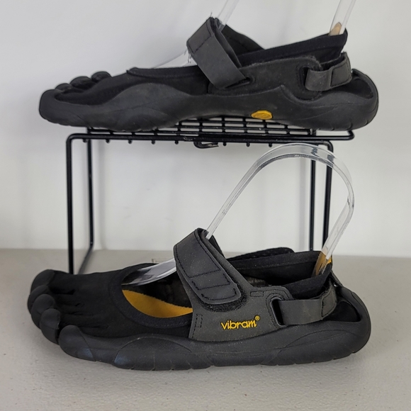 Vibram | Shoes | Vibram Fivefingers W18 